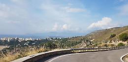 Si gira un film, strada provinciale bloccata due giorni