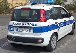 Non risponde al telefono da giorni, anziano trovato morto in casa