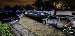 Auto a fuoco: primi riscontri, caccia al movente