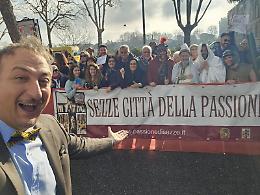 Passione di Cristo, la rappresentazione sbarca su Viva Rai 2 con Fioriello