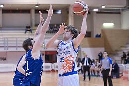 Fortitudo Bologna troppo forte per la Benacquista Latina