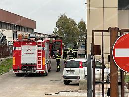 Cade dal solaio e precipita nel capannone, morto un 60enne