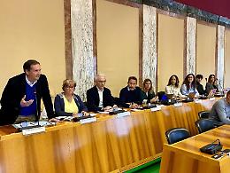 "L'auspicato salotto della città con 40 parcheggi per auto"