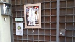 Atto vandalico all'ingresso della sede di Magazzini Teatrali
