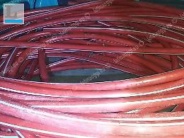 I ladri in fuga mollano tutto: recuperato un carico di rame