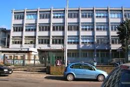 Evacuato l'istituto Copernico di Pomezia dopo una forte esplosione. Si pensa ad una bomba carta