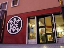 CasaPound  lancia la gara di solidarietà: “Uova di pasqua per tutti i bambini”