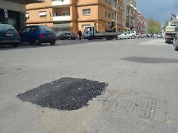 Miasmi nella zona di via Fabio Filzi, indagini in corso di Arpa e vigili del fuoco