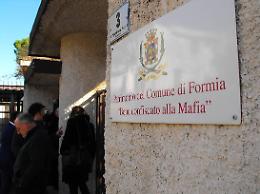 Villa confiscata alle mafie, firmata la concessione con le associazioni vincitrici del bando