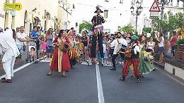 "Teatrinstrada", prende il via domenica prossima il festival delle arti sul lungomare di Scauri