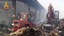 Incendio a Pomezia, vertice in Regione: l'Arpa ha individuato le aree maggiormente inquinate