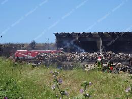 Incendio e disastro ambientale alla Eco X, il caso approda in Parlamento