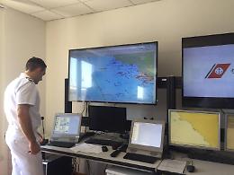 Il passeggero di un traghetto finisce in mare al largo di Ponza, i soccorsi della Guardia costiera