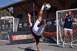 Da fenomeno social ai giochi di strada: a Gaeta arriva l'evento targato Calciatori Brutti