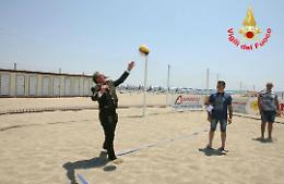 E' iniziato a Foce Verde il nono campionato italiano di beach volley dei Vigili del Fuoco