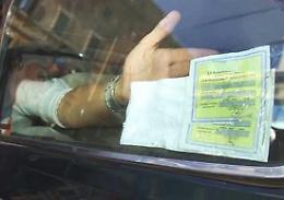 Auto sequestrate senza assicurazione, sono cento nel deposito giudiziario