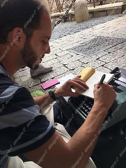 Chiacchierata semiseria con lo scrittore girovago. Cervelloni intervista Walter Lazzarin