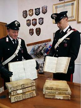 Opere d'arte trafugate e riconsegnate alla chiesa di Montasola. L'operazione dei carabinieri