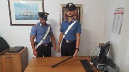 Pestano tre pakistani per rubare soldi, telefono e sigarette. Denunciate quattro persone