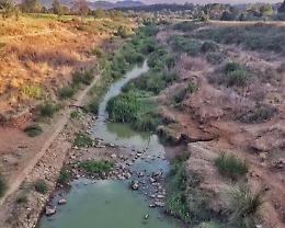 Amaseno senz'acqua e pieno di rifiuti: i volontari si organizzano per ripulire il fiume