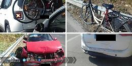La bici si sgancia dal retro dell'auto, tamponamento sulla Pontina