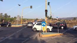 Semaforo ancora spento ai Cinque Archi. Altro incidente questa mattina ma senza feriti