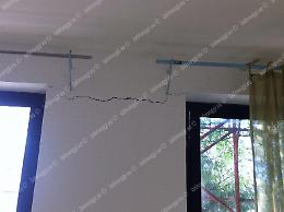 Crepe sui muri della scuola della Migliara 48 a Pontinia, convocata la commissione