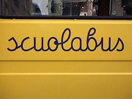 Niente  scuolabus per la gita dei bambini, scatta la protesta dei genitori