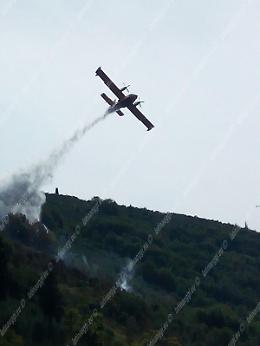 Vasto incendio tra Fondi e Lenola: soccorritori impegnati tutta la notte per spegnere le fiamme