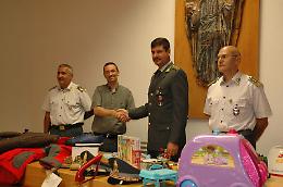 Raccoglievano beni per i paesi colpiti dal terremoto ma in realt&agrave; li rivendevano su internet