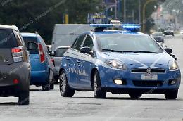 Cerca di rubare un Rolex con uno stratagemma ad un imprenditore, ma l'uomo reagisce