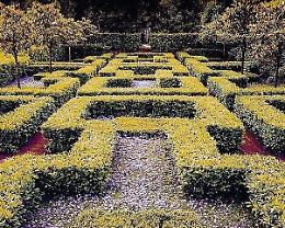 Riaprono i giardini disegnati da Page, l'autunno in mostra