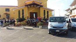 Gremita la Chiesa di San Giovanni Battista per le esequie di Gioacchino Capone