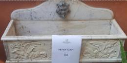 Resti archeologici rubati ma esposti in ville, scattano i sequestri