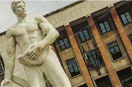 Aveva un passaporto francese contraffatto dopo un'evasione dagli arresti domiciliari, condannato