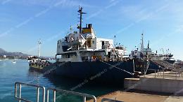 Emergenza idrica, è arrivata la nave cisterna al porto di Formia