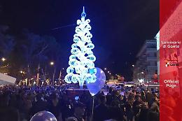 Luminarie, l'inaugurazione dell'edizione 2017 parte con un bagno di folla