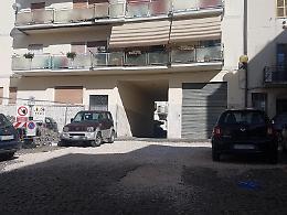 Piazza Pagnoncelli ancora senza selciato, residenti in difficolt&agrave;