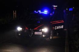 Ronde notturne di cittadini bloccano sospetti, rischiato il linciaggio