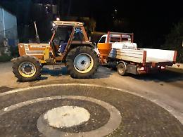 Prime gelate in collina, in azione le macchine spargisale