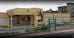 Piove dal tetto, la mensa delle elementari resta chiusa