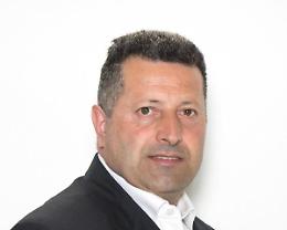 Claudio Ambrifi torna a criticare l'amministrazione comunale