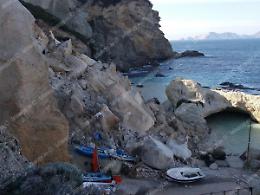 Ponza, crollo a Calafonte: il sindaco ordina la chiusura