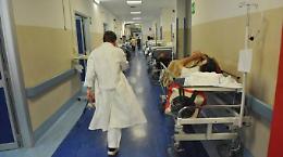 Uomini e donne ricoverati nella stessa stanza al Goretti, la denuncia di Simeone