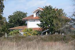La villa abusiva finisce all'asta. Doveva essere demolita o confiscata