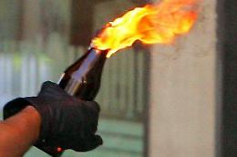 Attentato incendiario a una nota  ditta di tende e infissi 