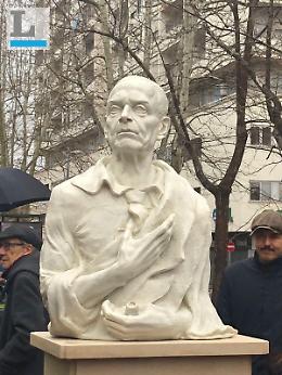Passeggiata Sandro Pertini, l'intitolazione con il sindaco e il Prefetto