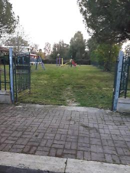 Piove dal tetto, disposta la chiusura dell'asilo al Pantanaccio