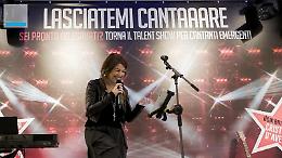 Tutti pazzi per Cristina D'Avena, bagno di folla al concerto