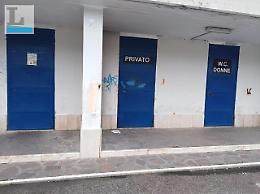 Chiusi i bagni pubblici del mercato settimanale: la denuncia dell'Ana
